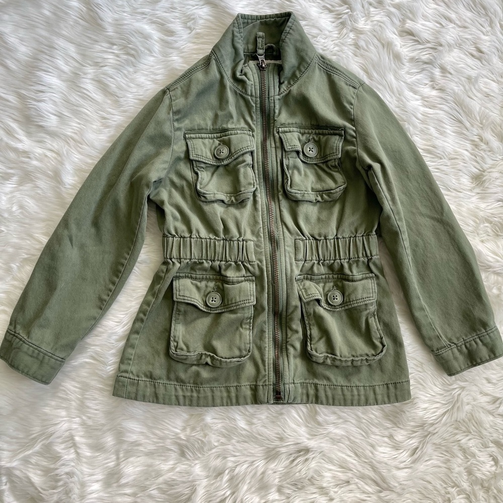 Jacket Girl OshKosh, size 5, good condition, green. Please see all pictures.